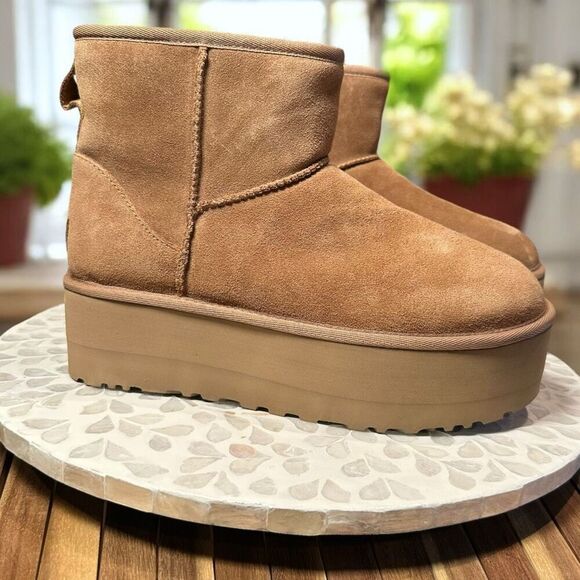 UGG Classic Mini Platform Boot Chestnut Suede Sheepskin Lined Women’s Size 9 EU - Picture 5 of 10